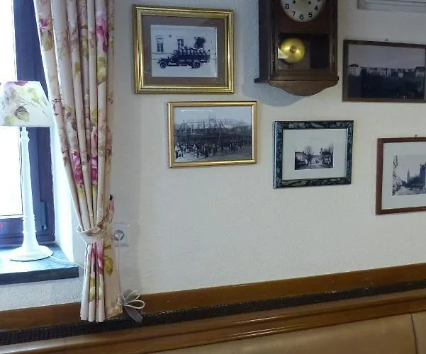 Ehinger Rose 호텔 3*